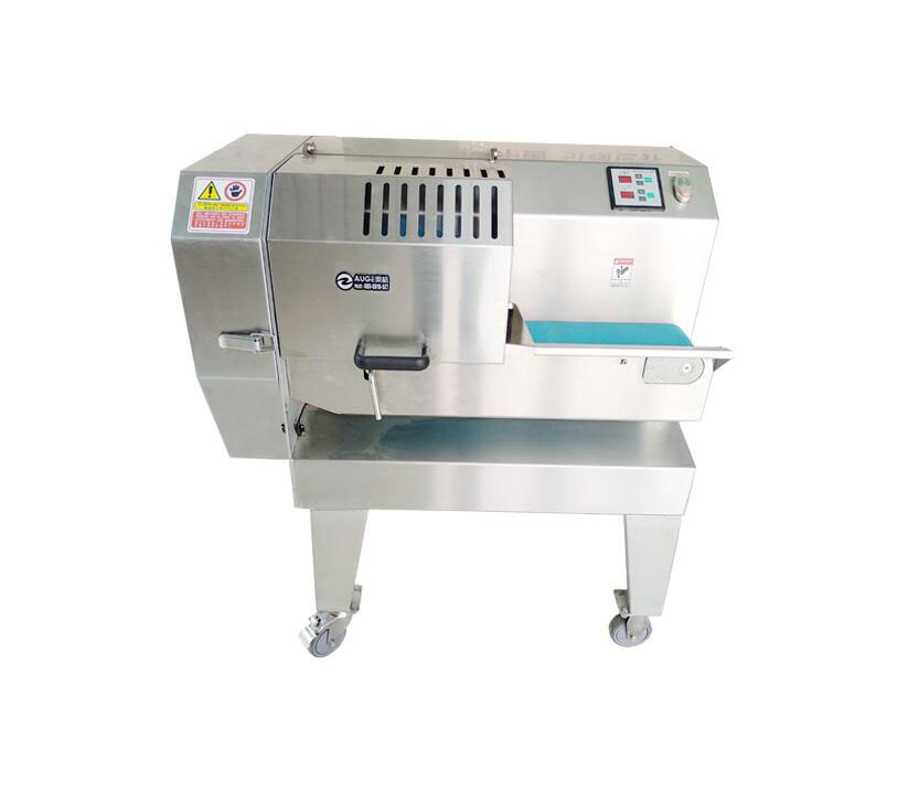 正确使用切菜机，以防手被“咬住”